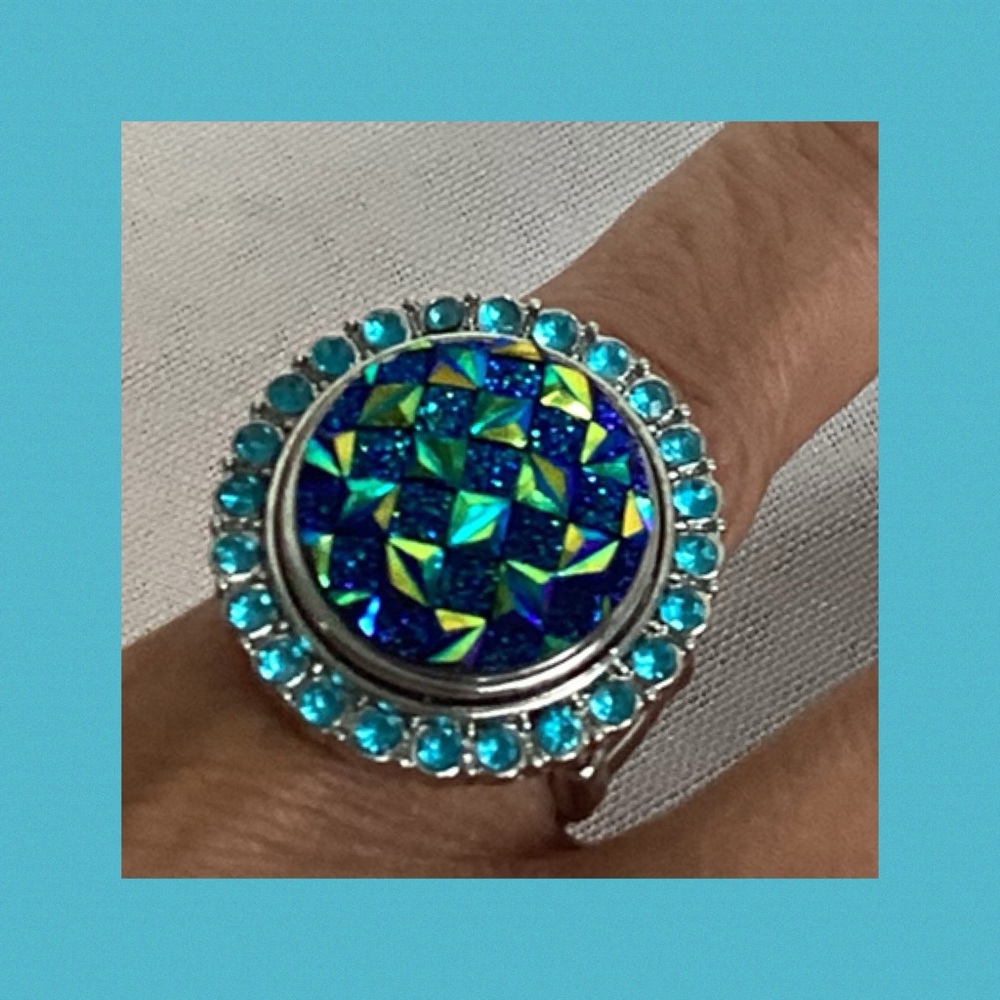 Elegant Blue Mosaic Ring